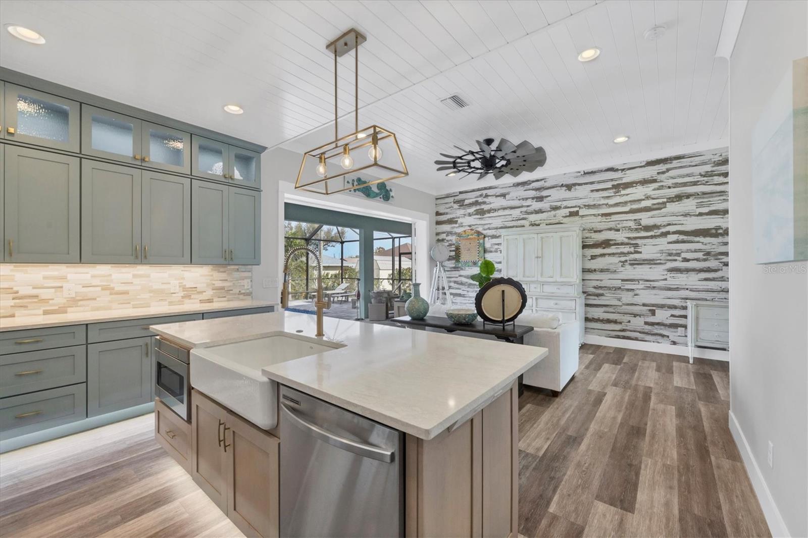 Image 15 of 46 For 11138 Magdalena Avenue