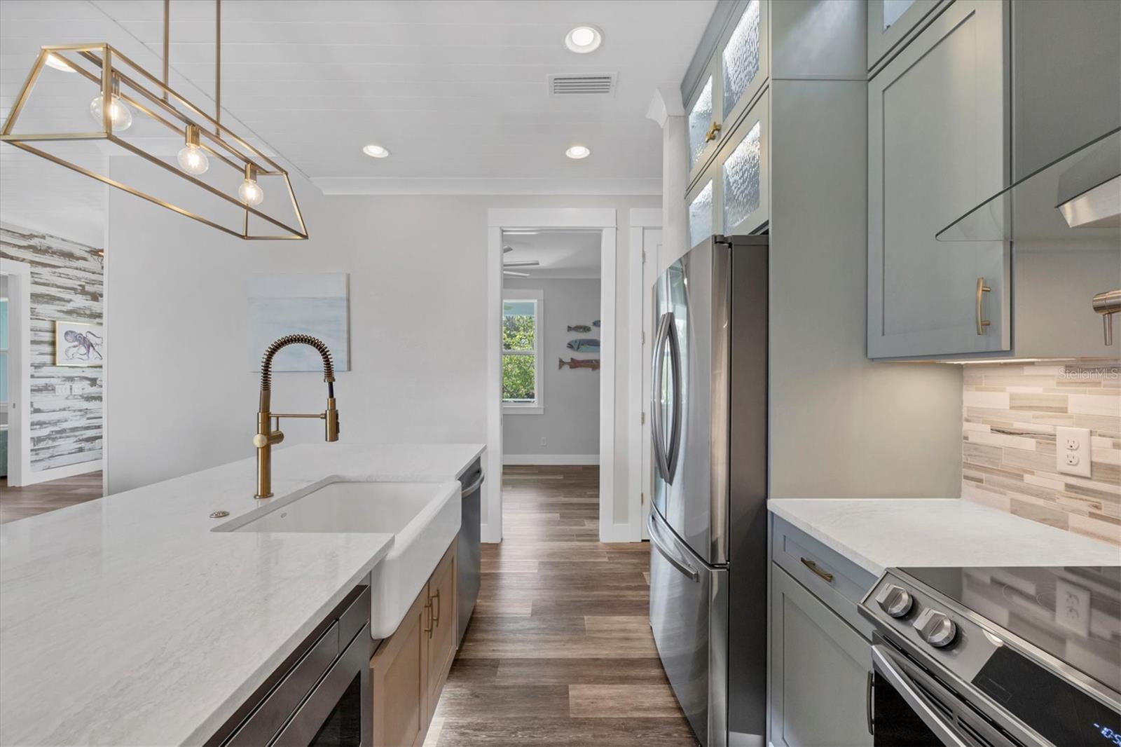 Image 16 of 46 For 11138 Magdalena Avenue