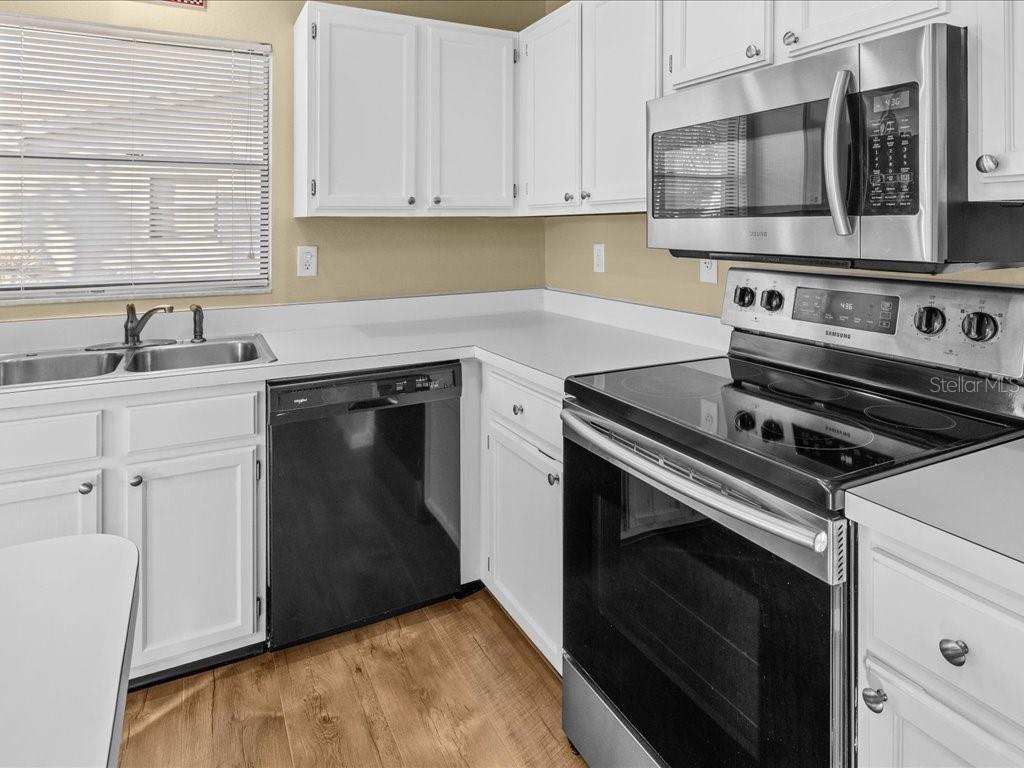 Image 14 of 52 For 437 Cypress Forest Boulevard