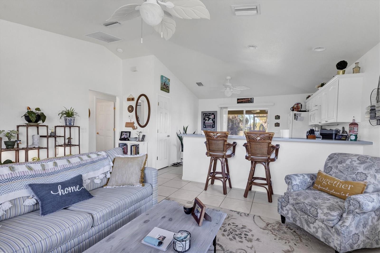 Image 13 of 53 For 230 Rotonda Boulevard W