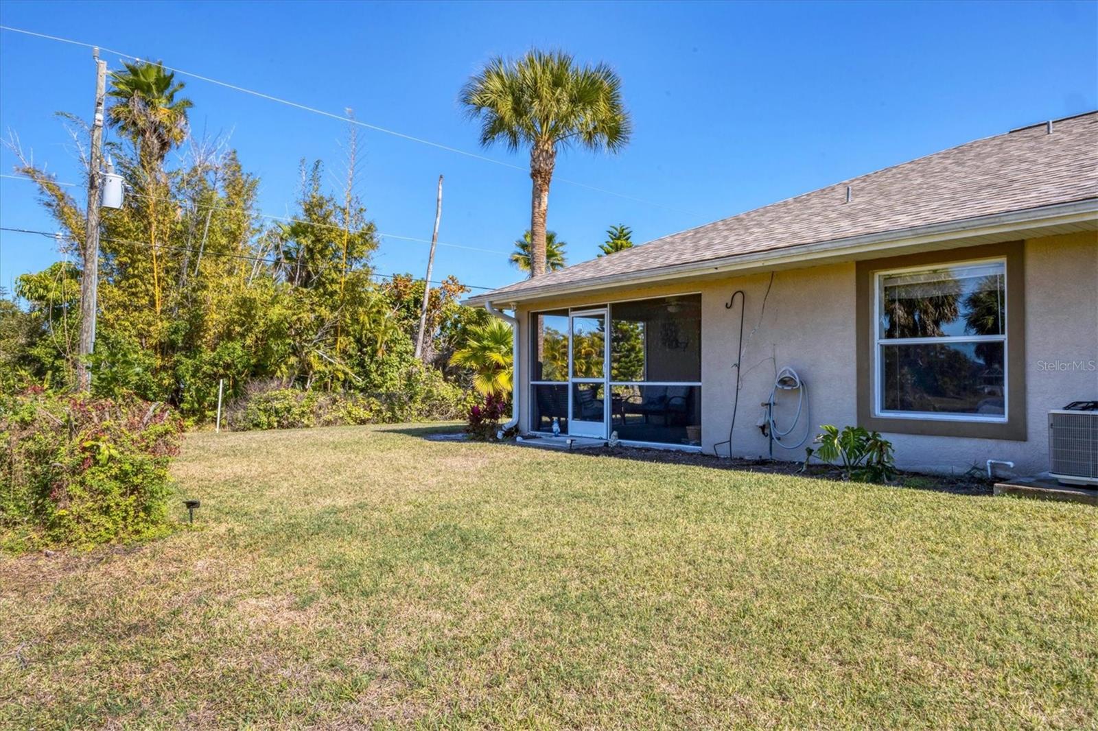 Image 35 of 53 For 230 Rotonda Boulevard W