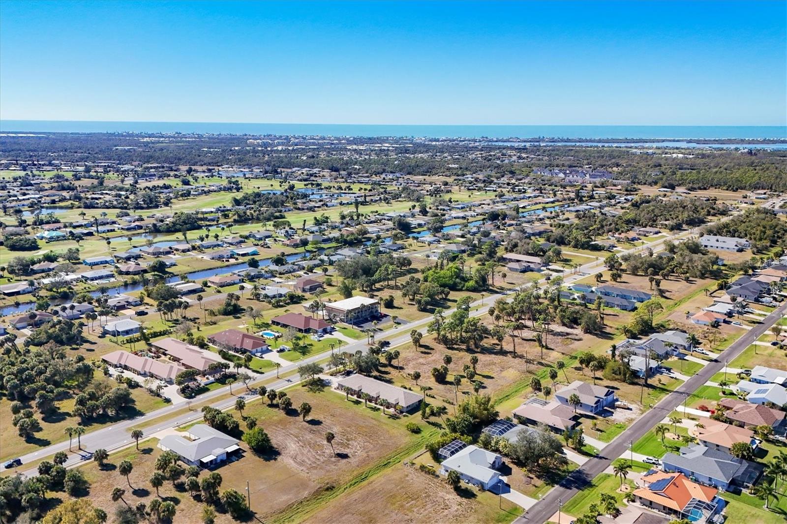 Image 39 of 53 For 230 Rotonda Boulevard W