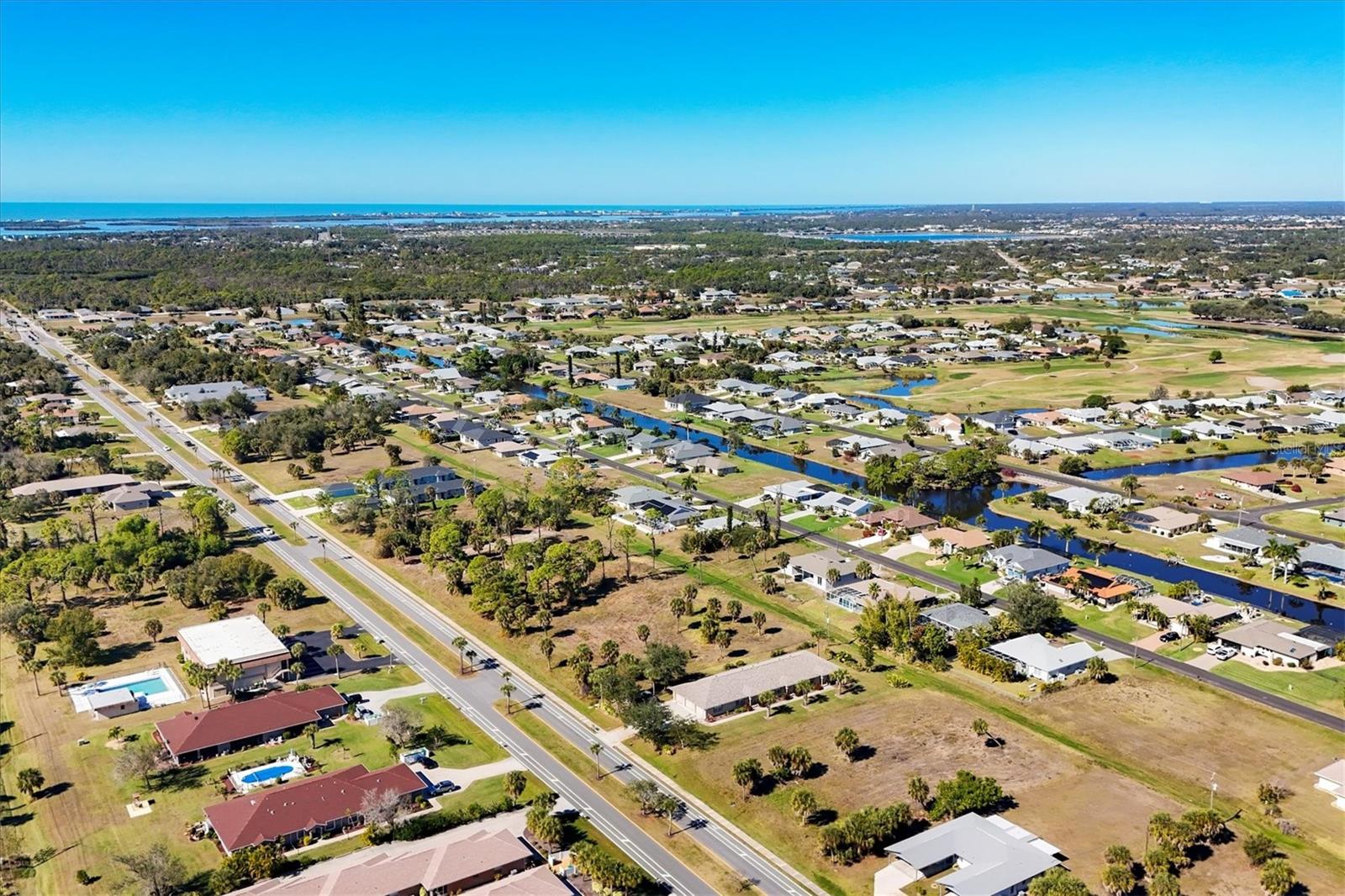 Image 4 of 53 For 230 Rotonda Boulevard W