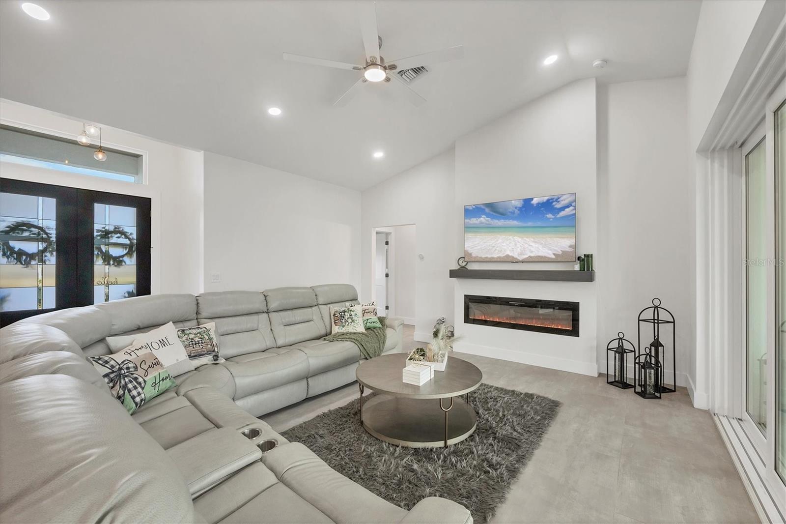 Image 11 of 73 For 15610 Staunton Circle