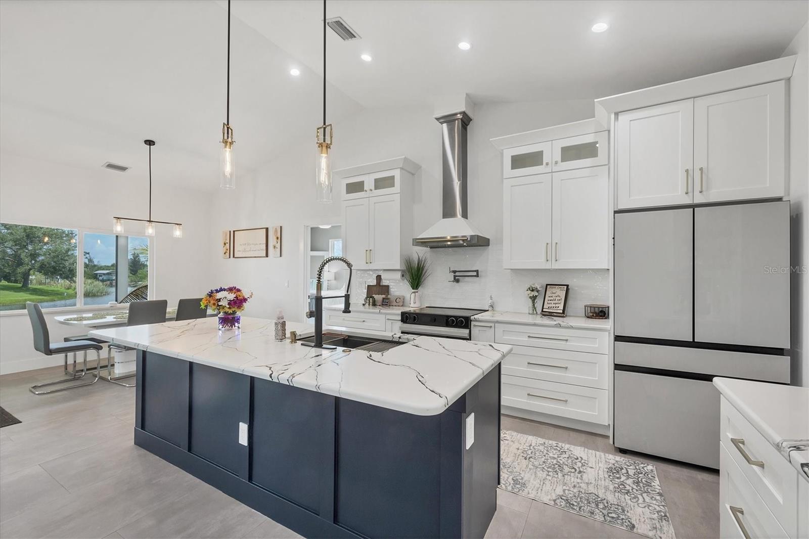 Image 14 of 73 For 15610 Staunton Circle