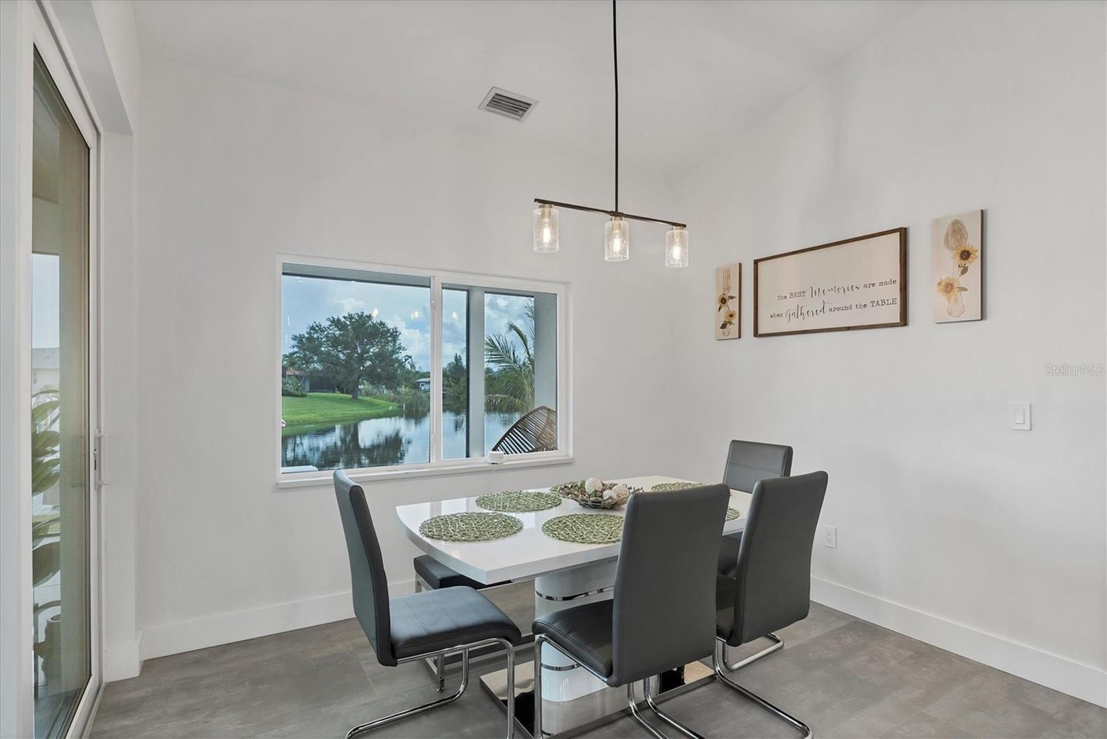 Image 20 of 73 For 15610 Staunton Circle