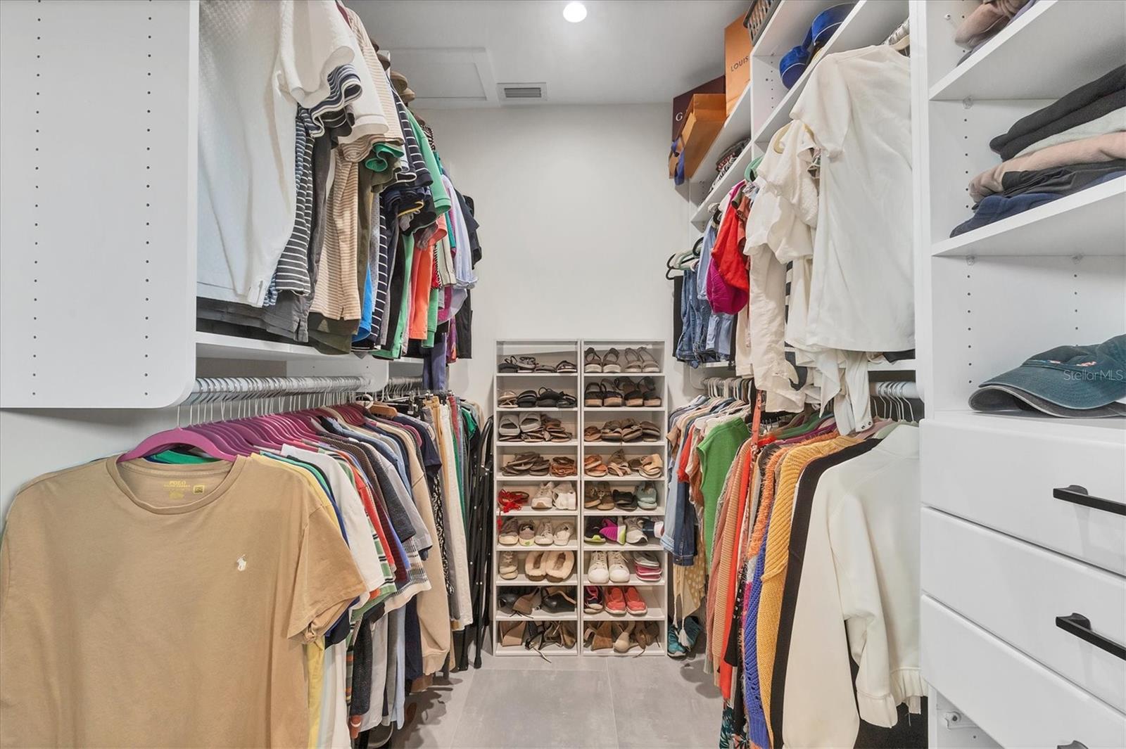 Image 24 of 73 For 15610 Staunton Circle