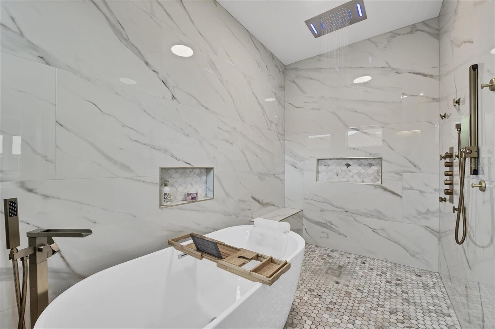 Image 28 of 73 For 15610 Staunton Circle