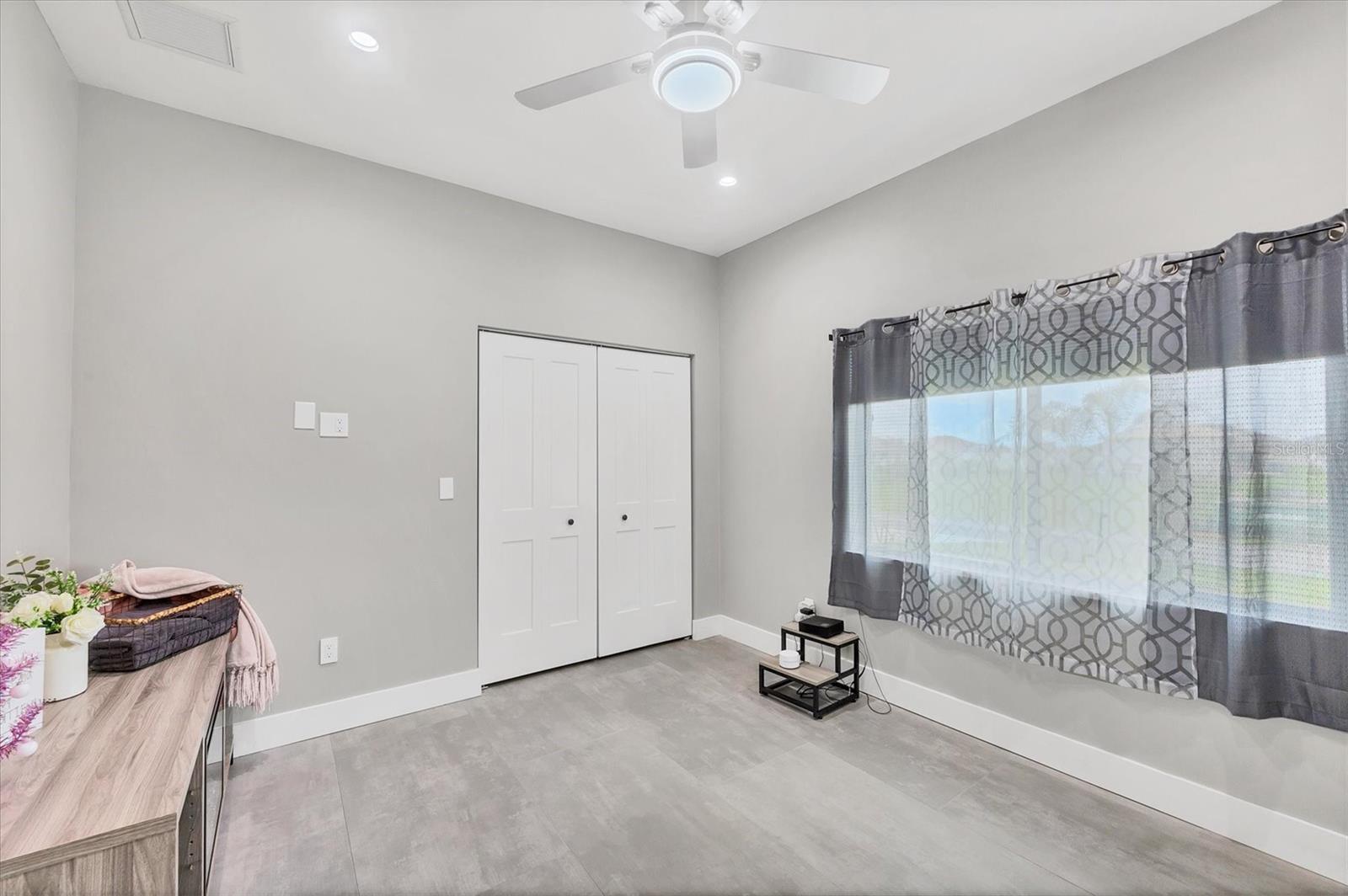 Image 33 of 73 For 15610 Staunton Circle