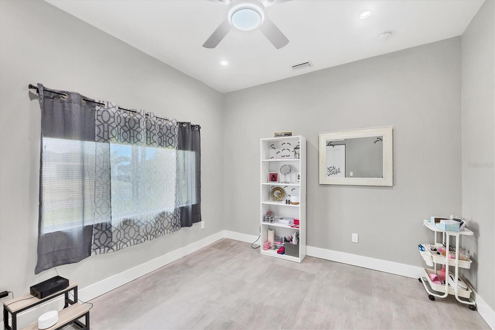 Image 34 of 73 For 15610 Staunton Circle