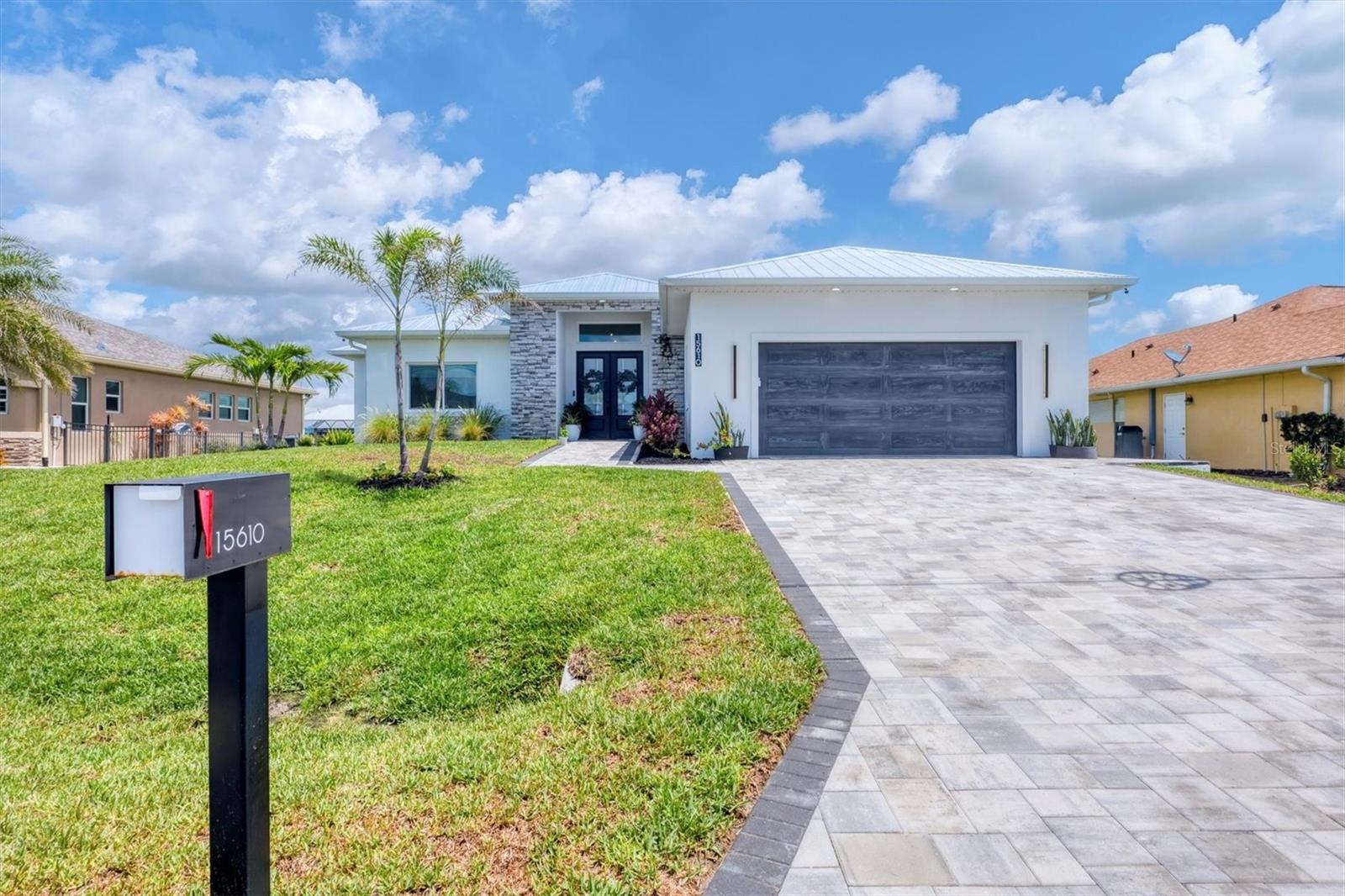 Image 7 of 73 For 15610 Staunton Circle