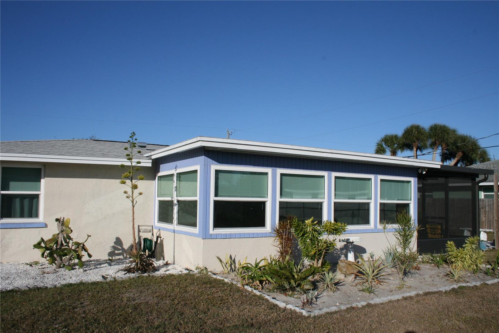 Image 4 of 18 For 817 6th Street