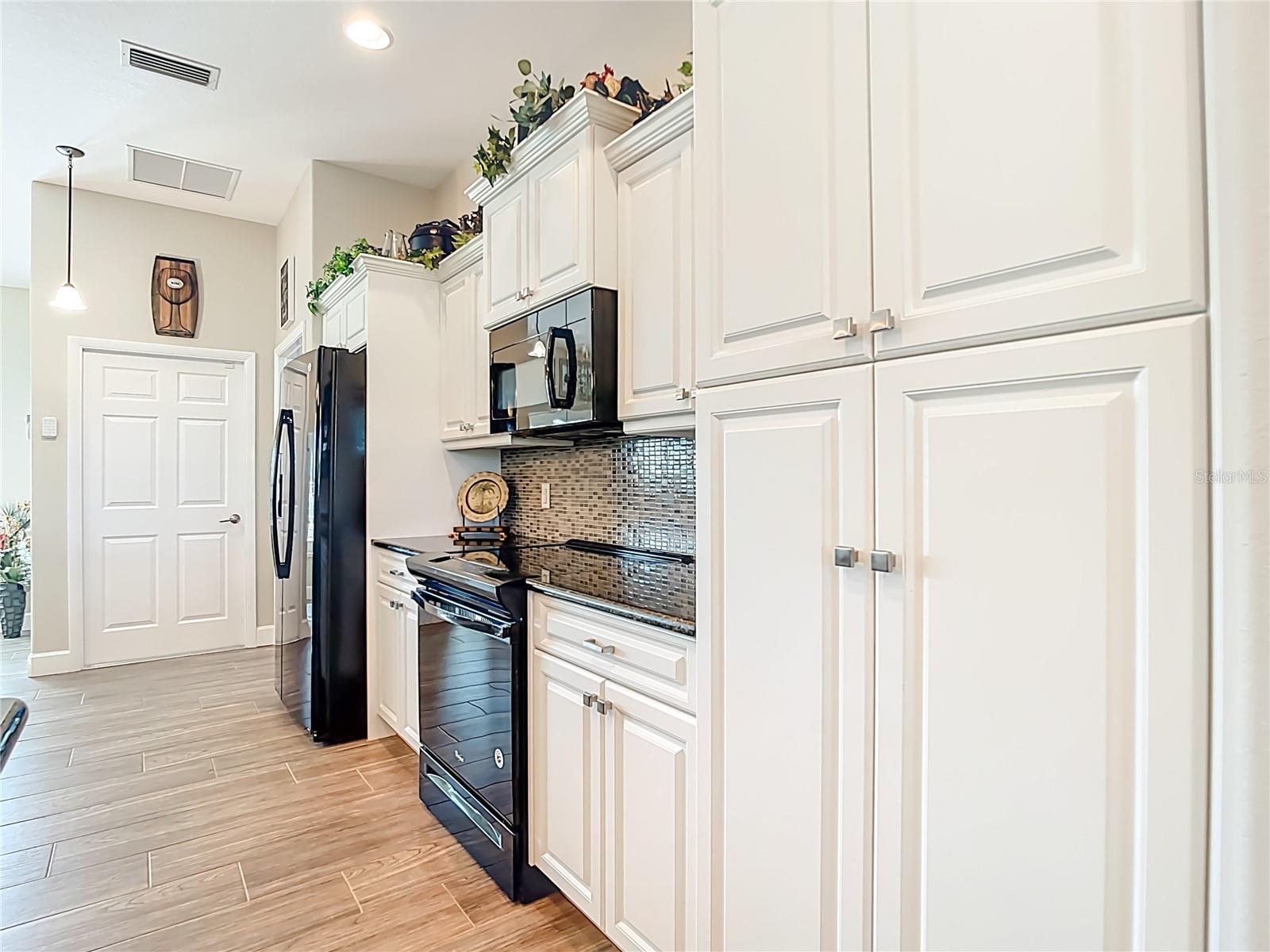 Image 20 of 42 For 79 Pine Valley Court