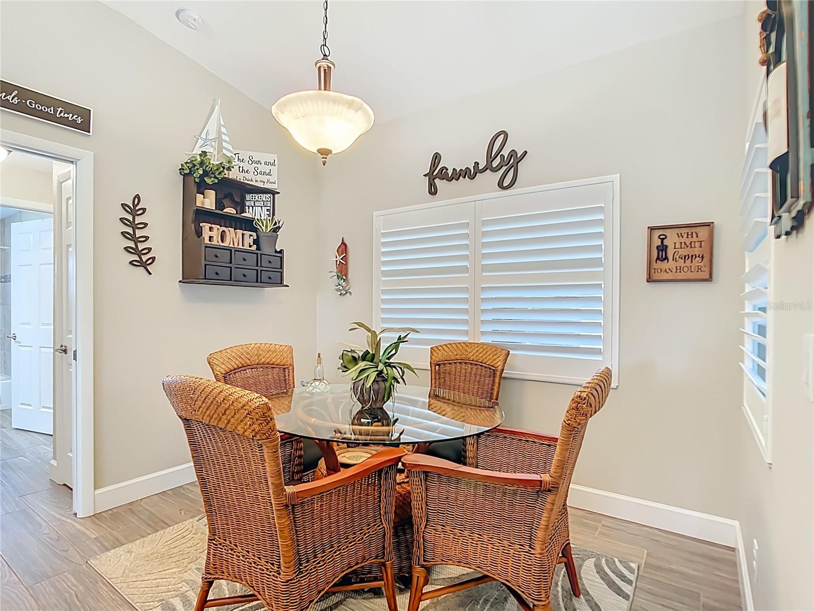 Image 21 of 42 For 79 Pine Valley Court