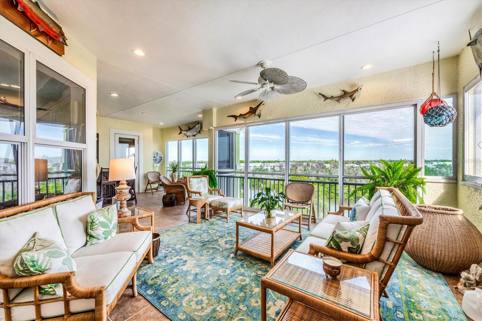 Image 36 of 49 For 8571 Amberjack Circle 402