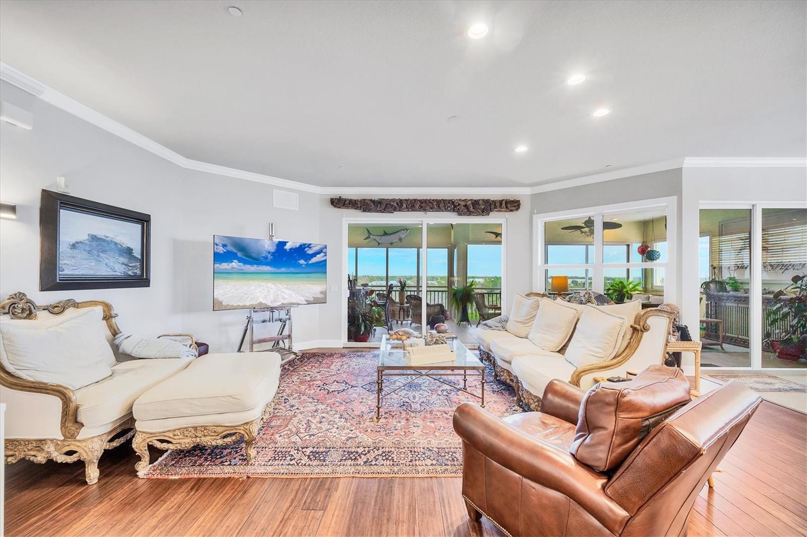 Image 8 of 49 For 8571 Amberjack Circle 402