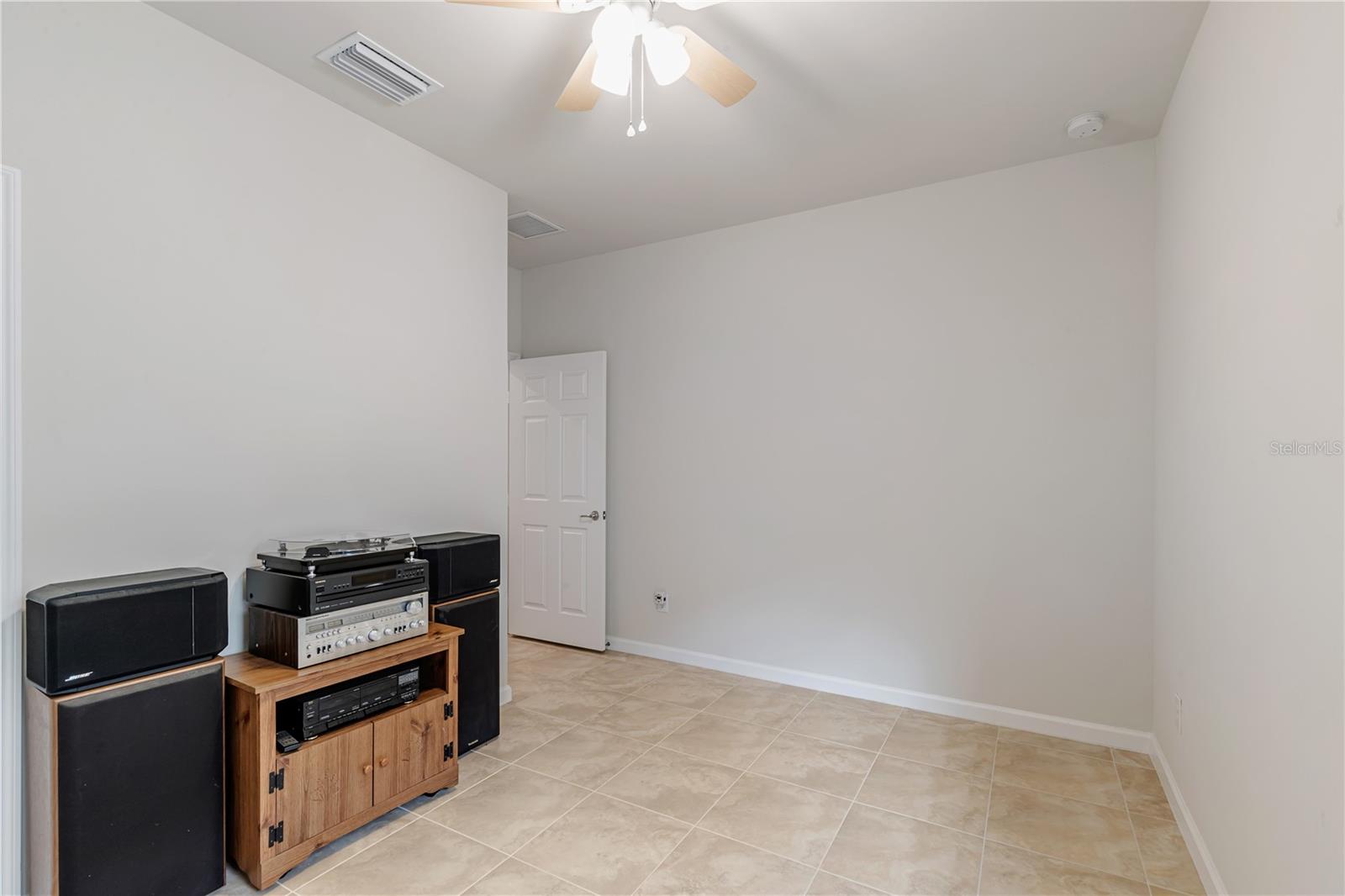 Image 27 of 43 For 1445 Hyssop Loop