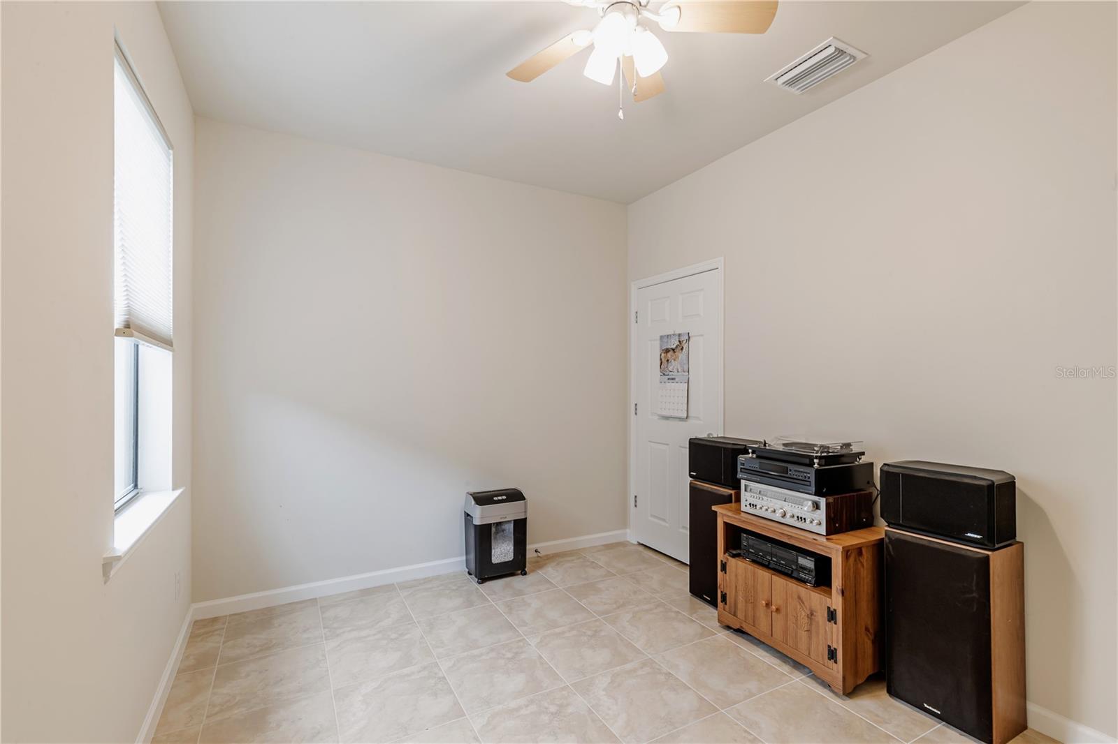 Image 28 of 43 For 1445 Hyssop Loop