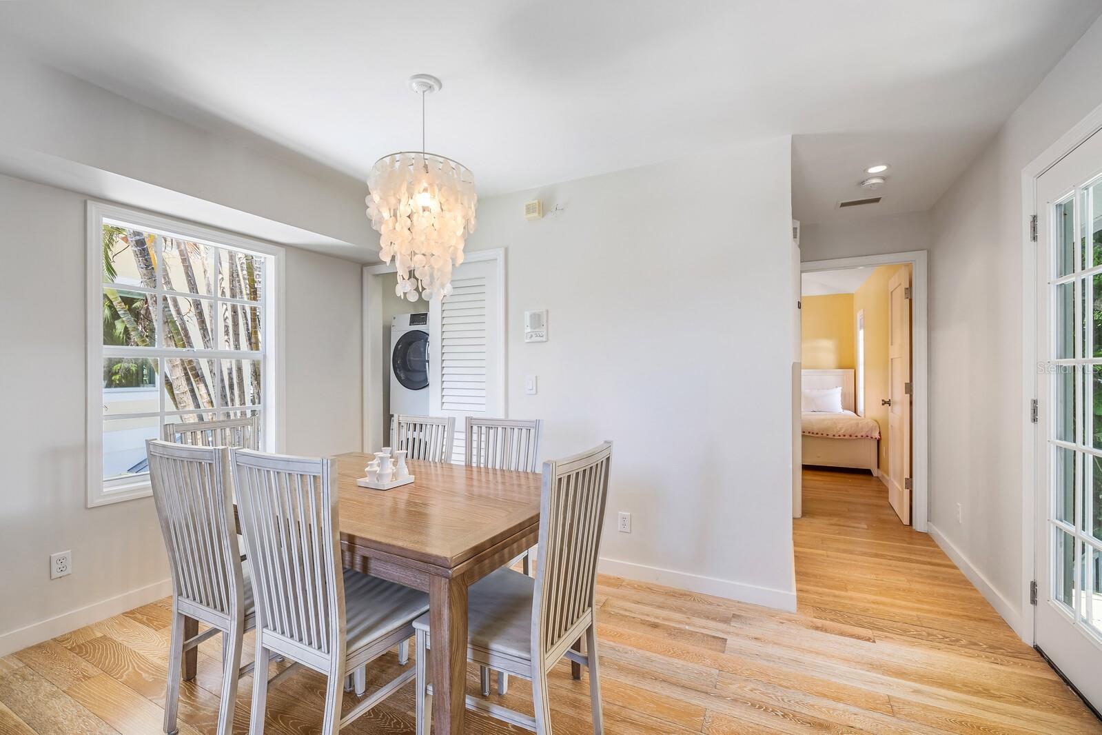 Image 17 of 52 For 2021 20th Street W