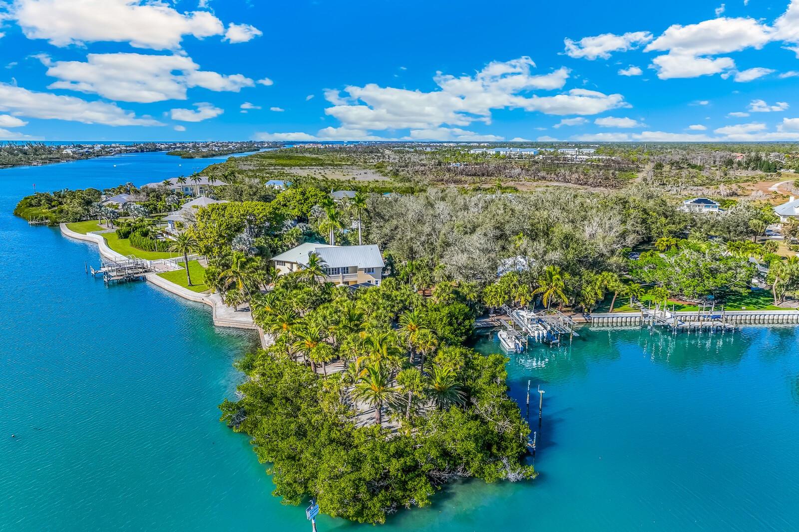 Image 31 of 43 For 55 Spyglass Alley