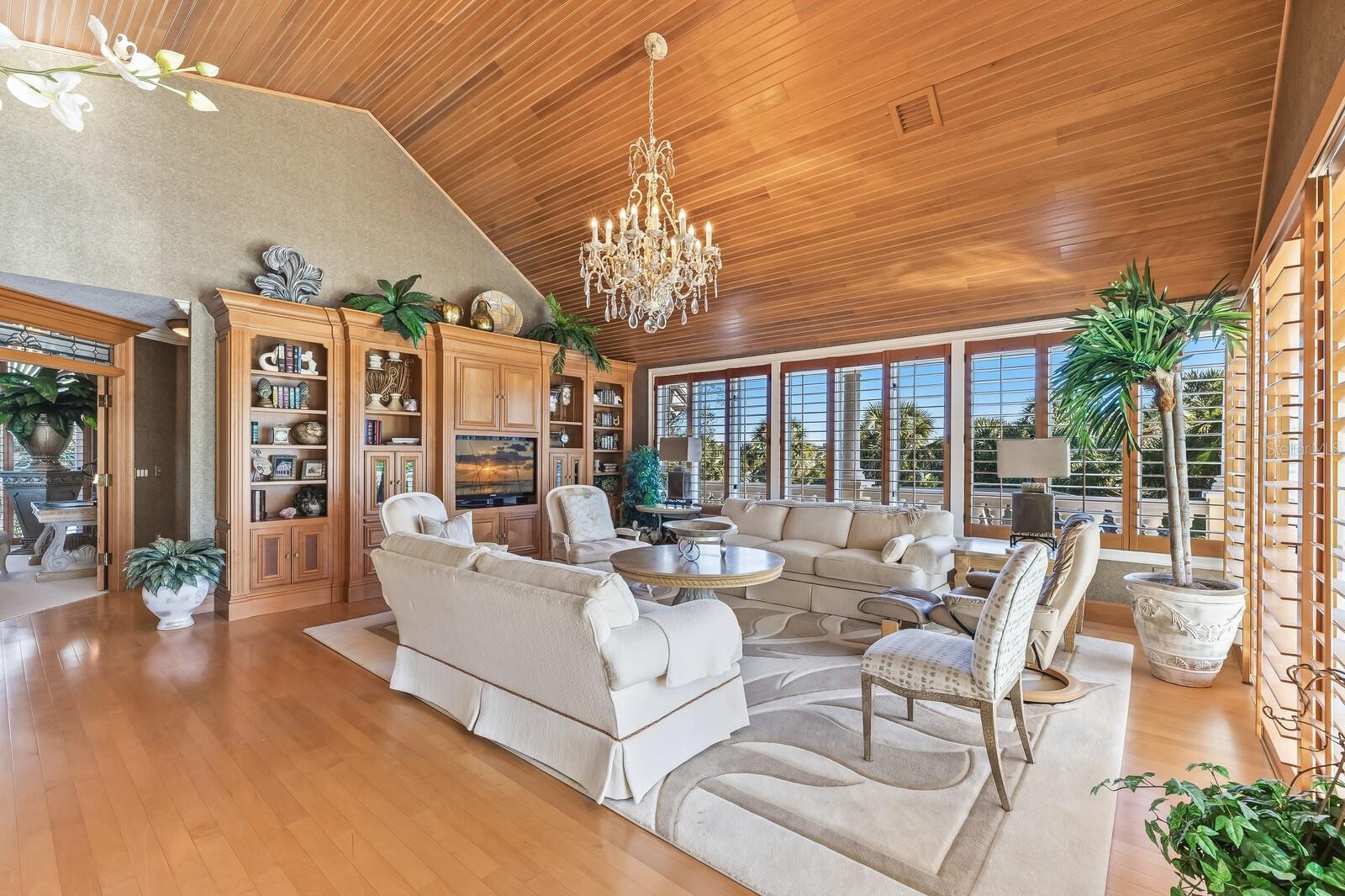 Image 9 of 43 For 55 Spyglass Alley