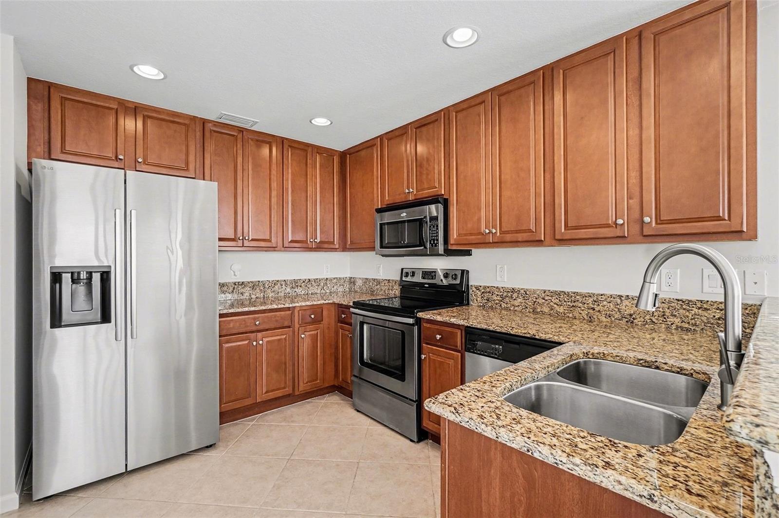 Image 12 of 53 For 4728 Club Drive 101