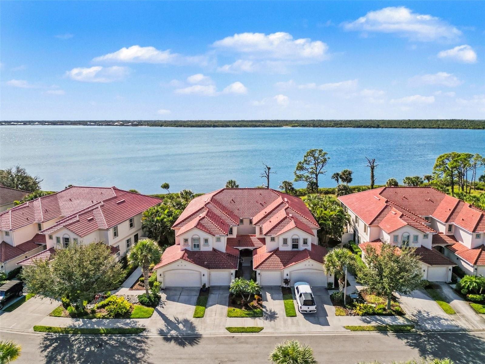 Image 28 of 53 For 4728 Club Drive 101