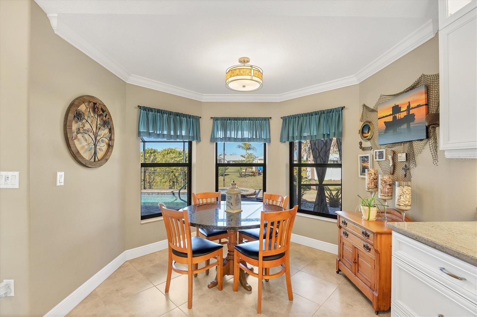 Image 12 of 52 For 10084 Topsail Avenue