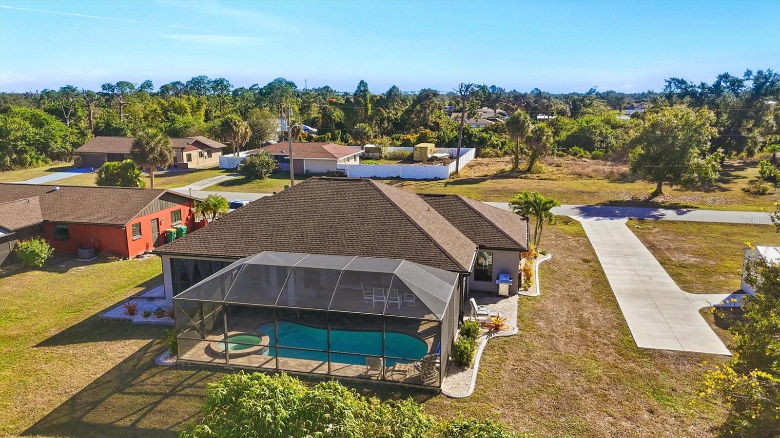 Image 36 of 52 For 10084 Topsail Avenue