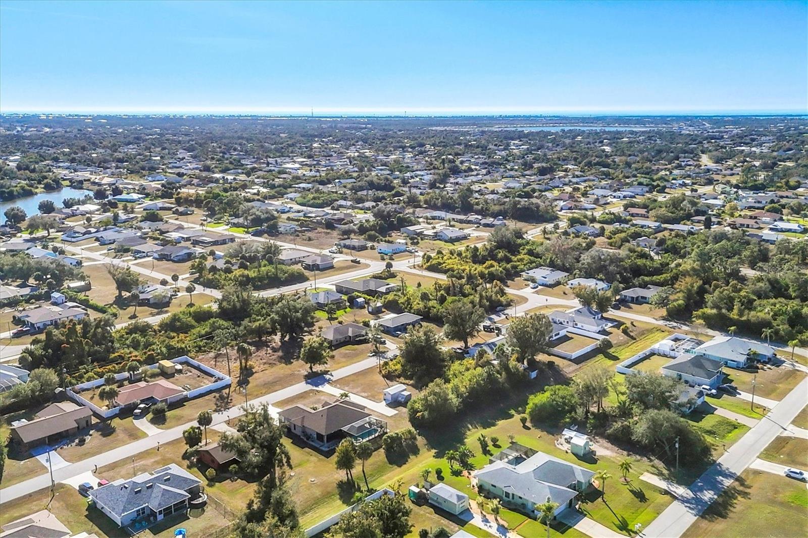 Image 38 of 52 For 10084 Topsail Avenue