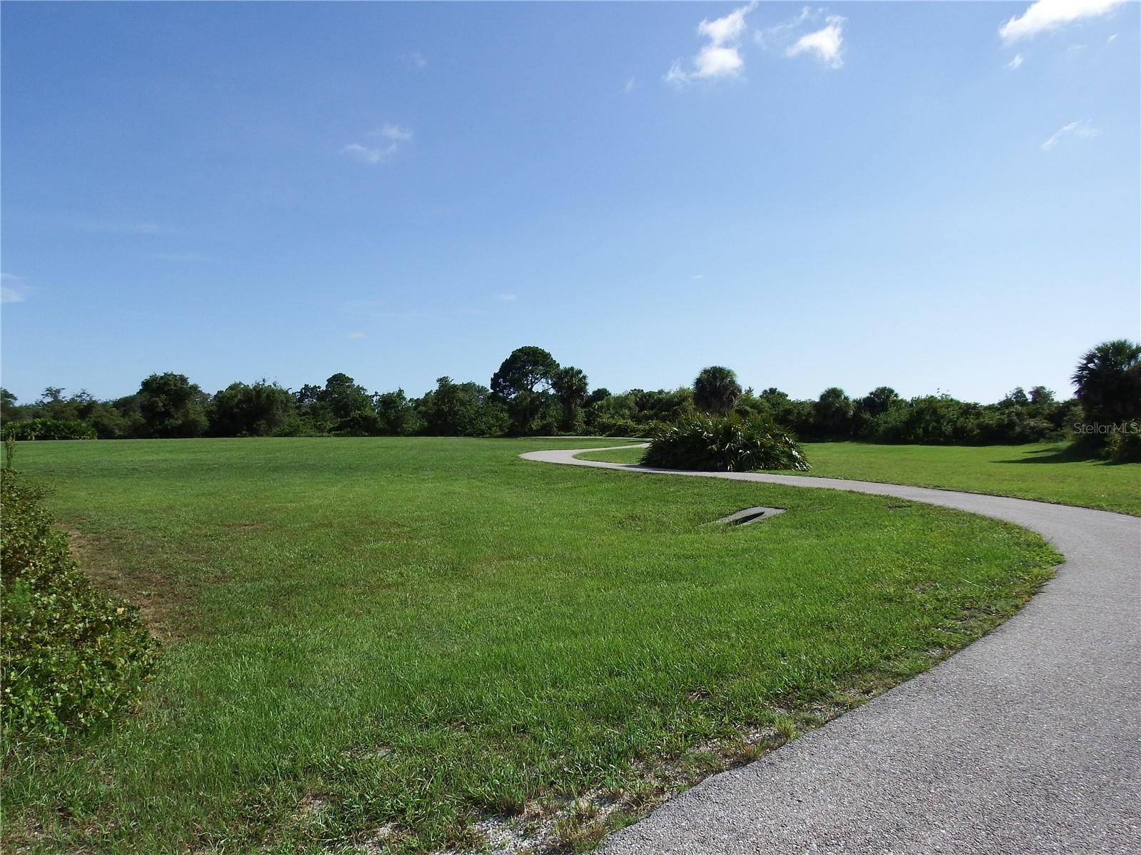 Image 18 of 100 For 35 Pine Valley Court