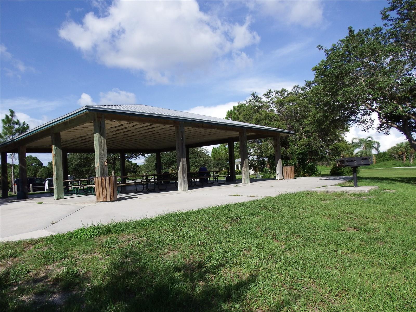 Image 19 of 100 For 35 Pine Valley Court