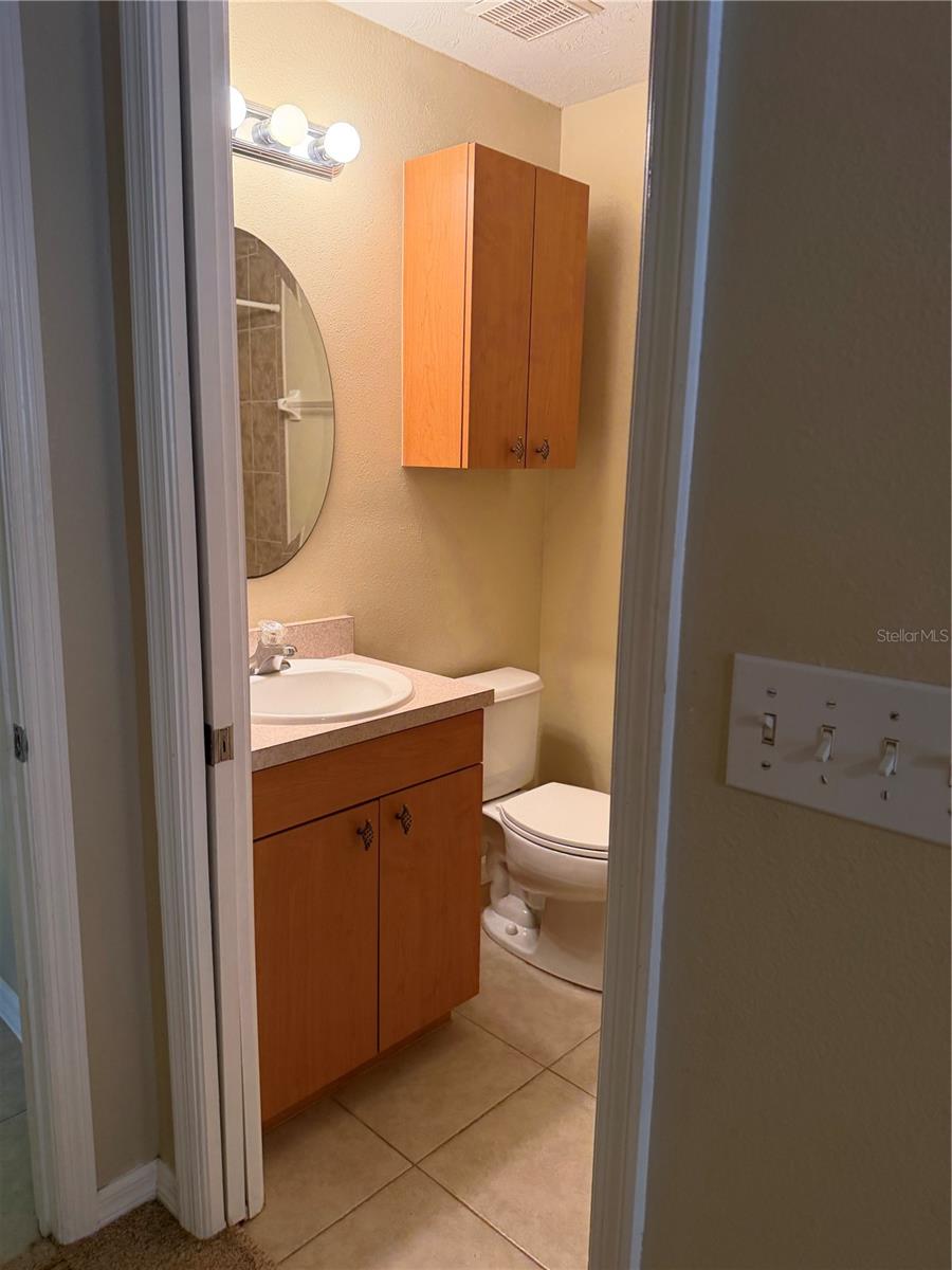 Image 11 of 30 For 4717 Hollingsworth Avenue