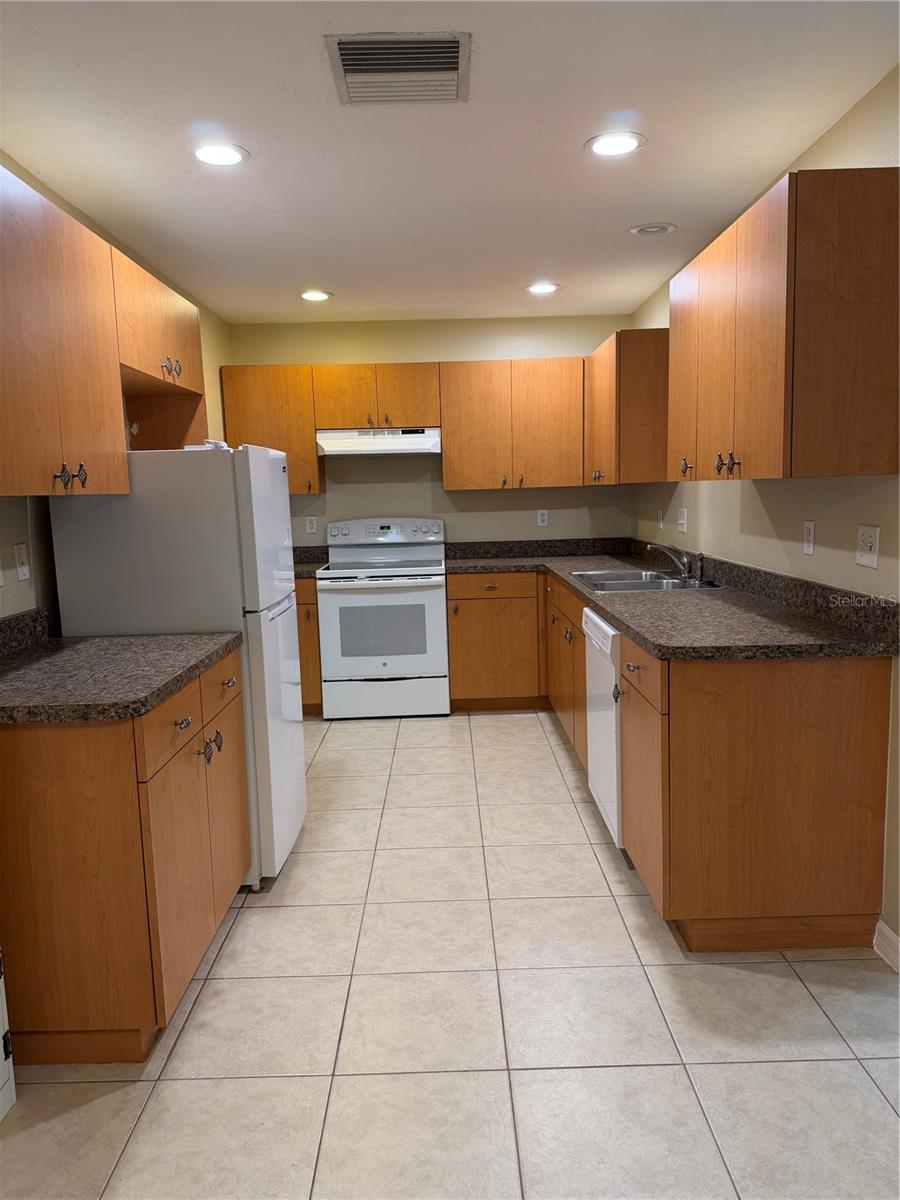 Image 7 of 30 For 4717 Hollingsworth Avenue