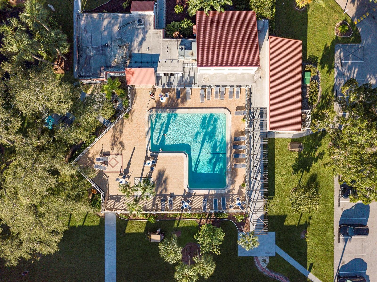 Image 2 of 36 For 3235 Beneva Road 101