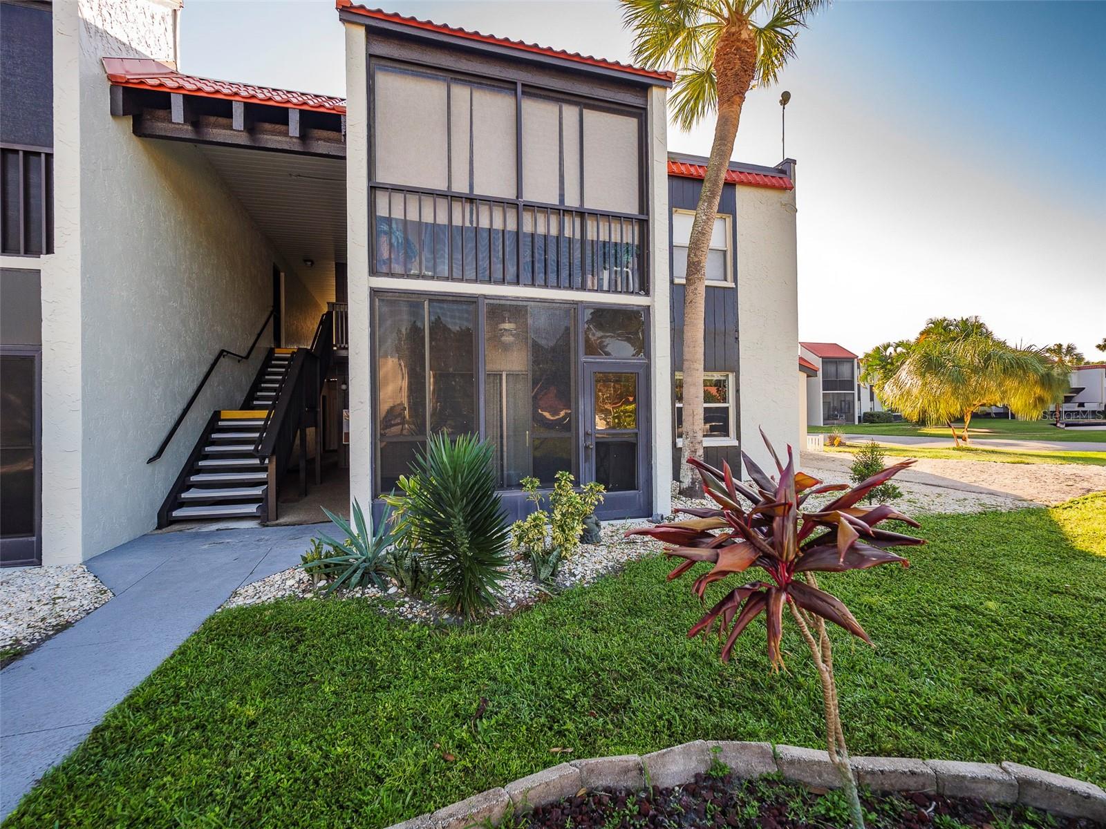 Image 31 of 36 For 3235 Beneva Road 101