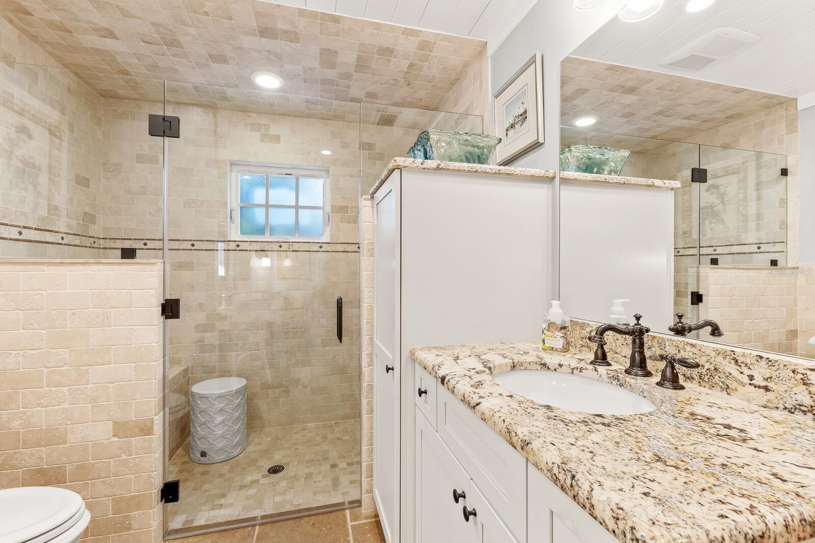 Image 13 of 36 For 760 Railroad Avenue