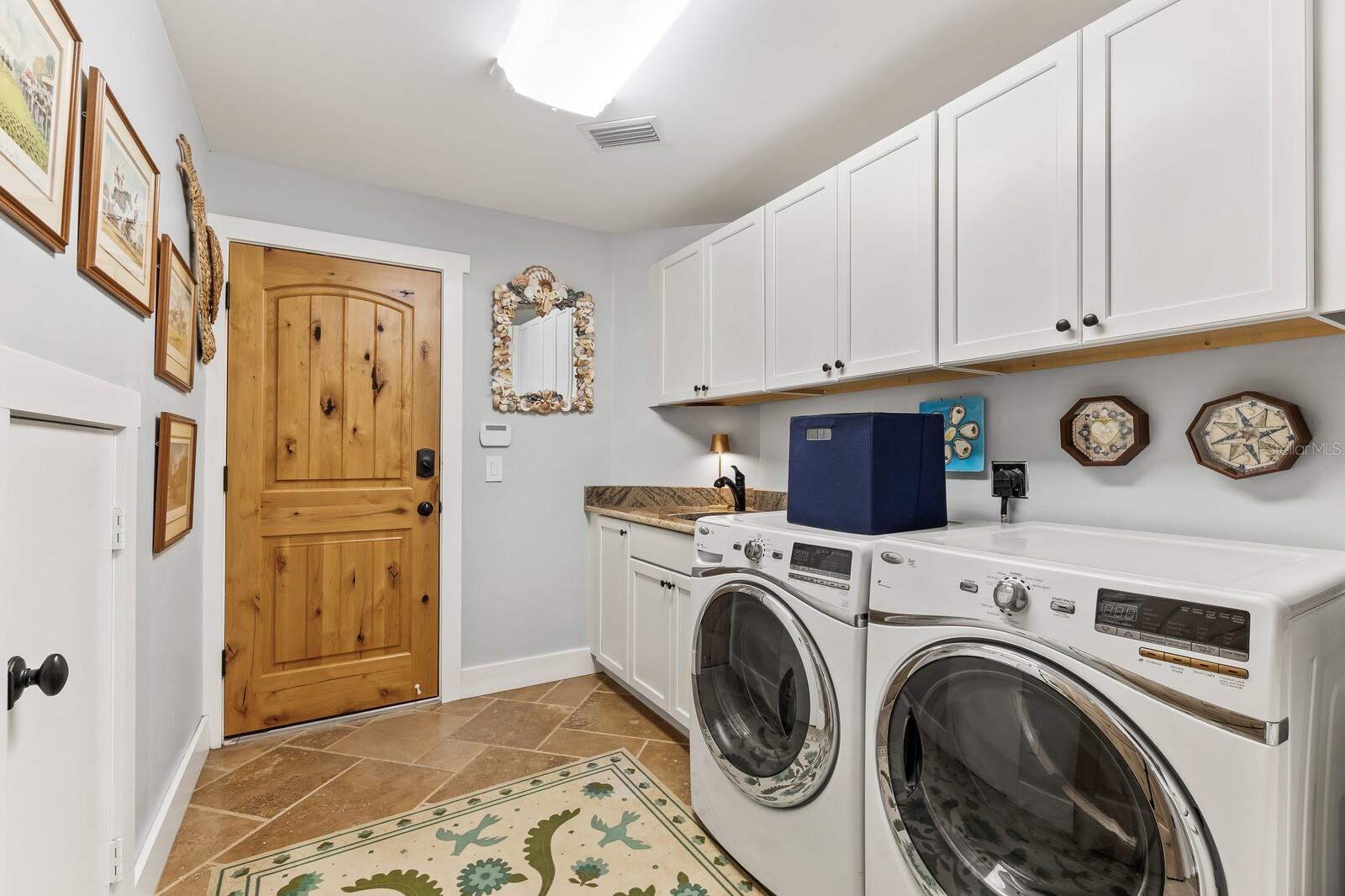 Image 29 of 36 For 760 Railroad Avenue