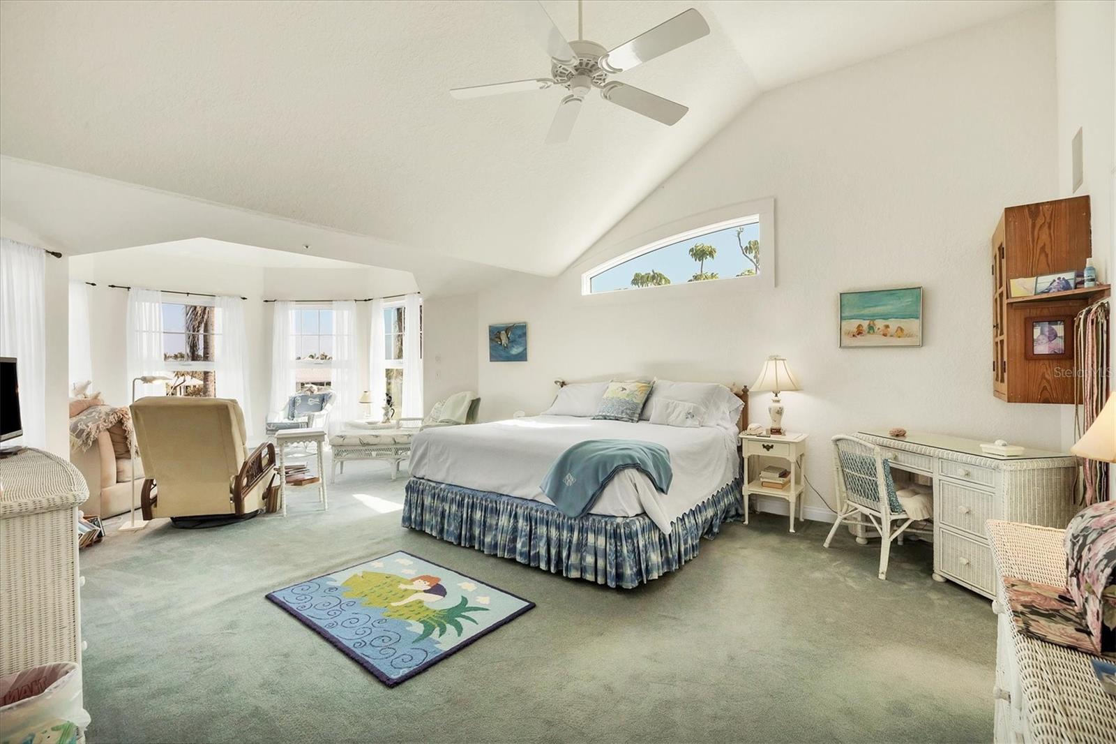 Image 33 of 54 For 1660 16th Street E