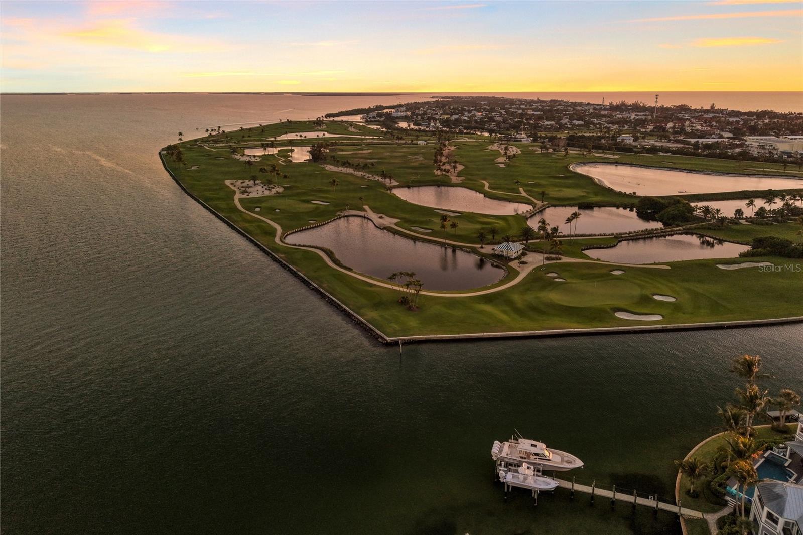 Image 48 of 54 For 1660 16th Street E