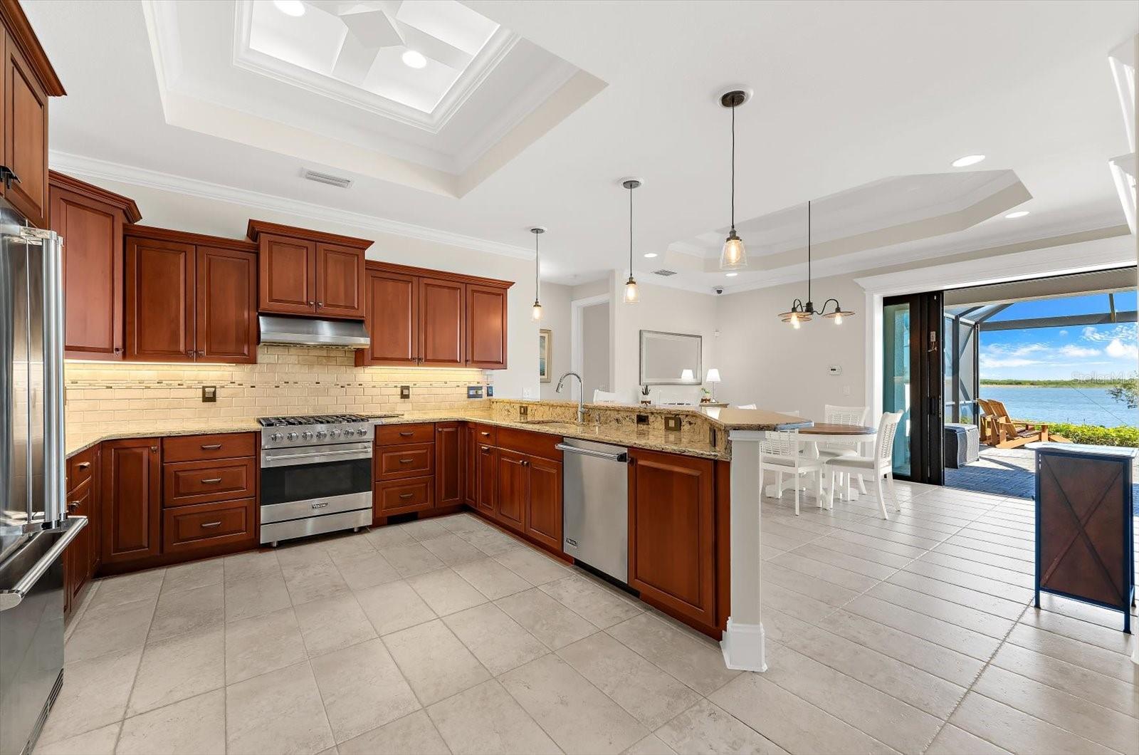 Image 10 of 57 For 9614 Shelburne Circle