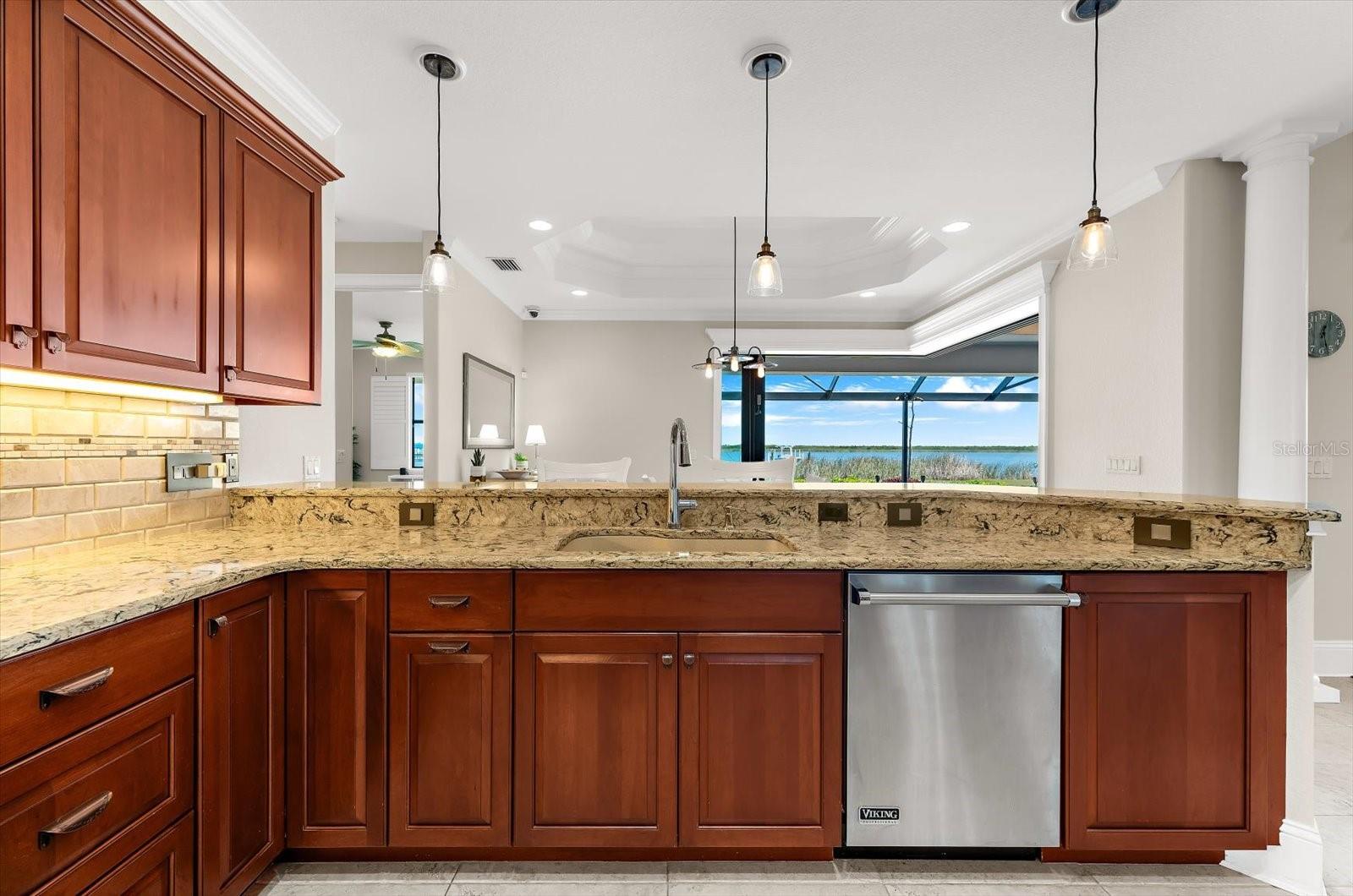 Image 11 of 57 For 9614 Shelburne Circle