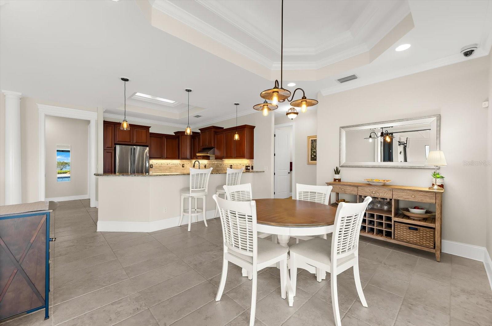 Image 14 of 57 For 9614 Shelburne Circle