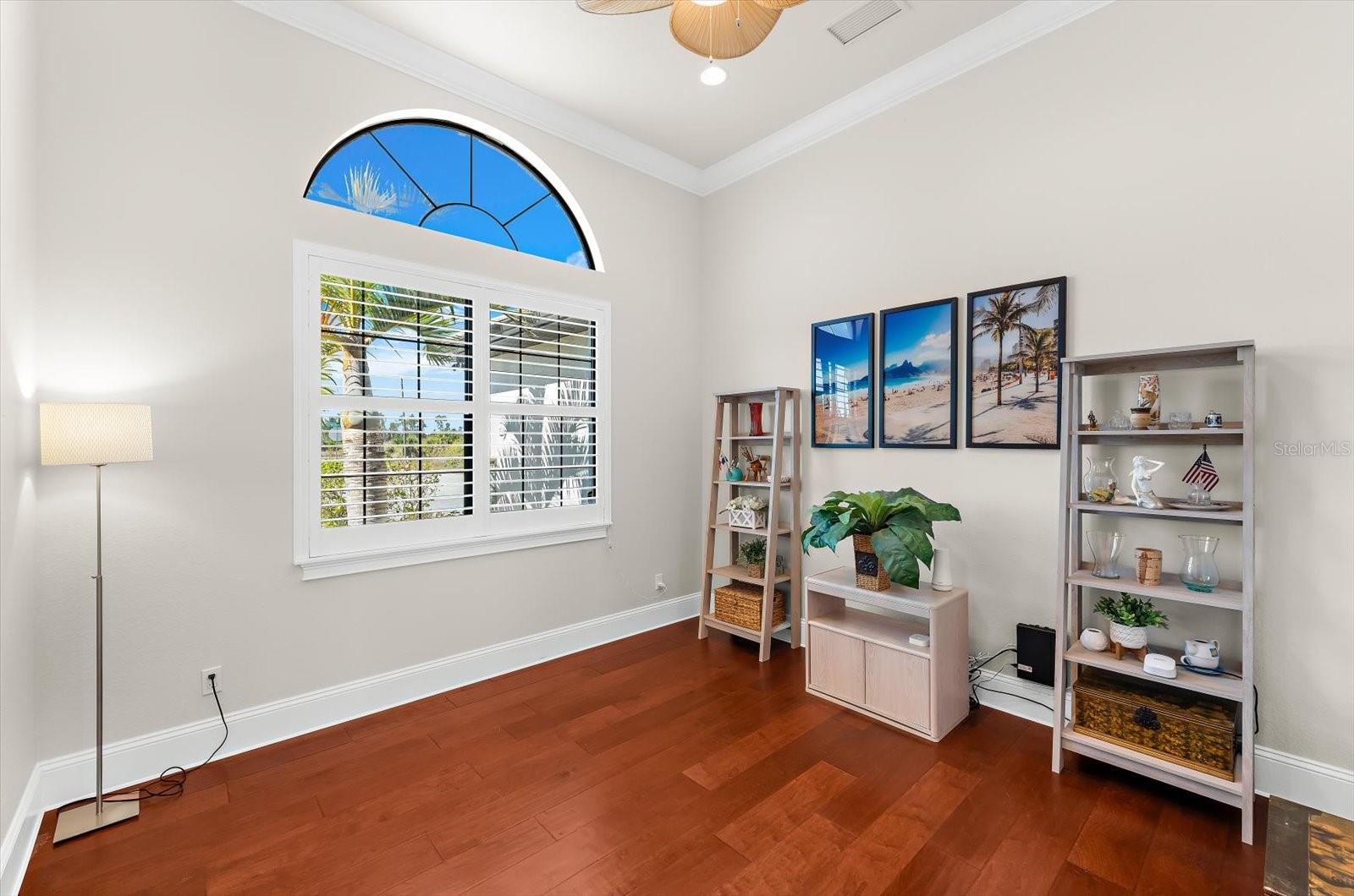 Image 18 of 57 For 9614 Shelburne Circle