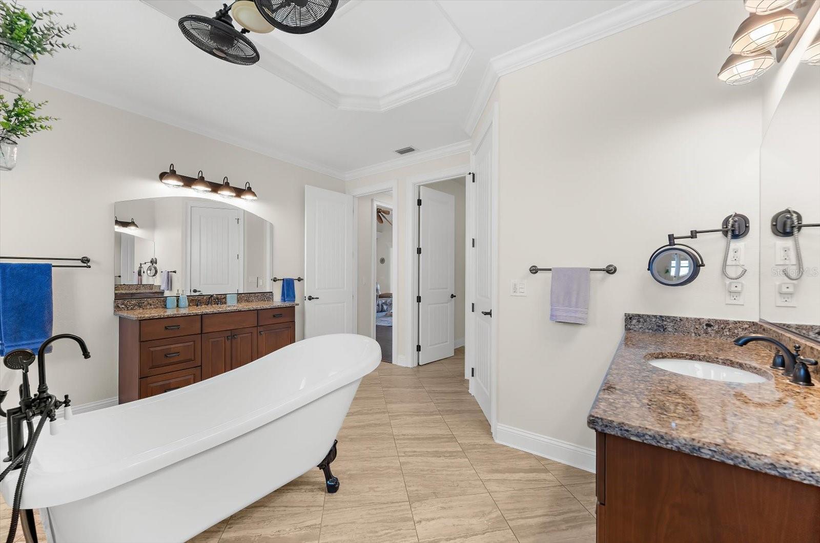 Image 24 of 57 For 9614 Shelburne Circle