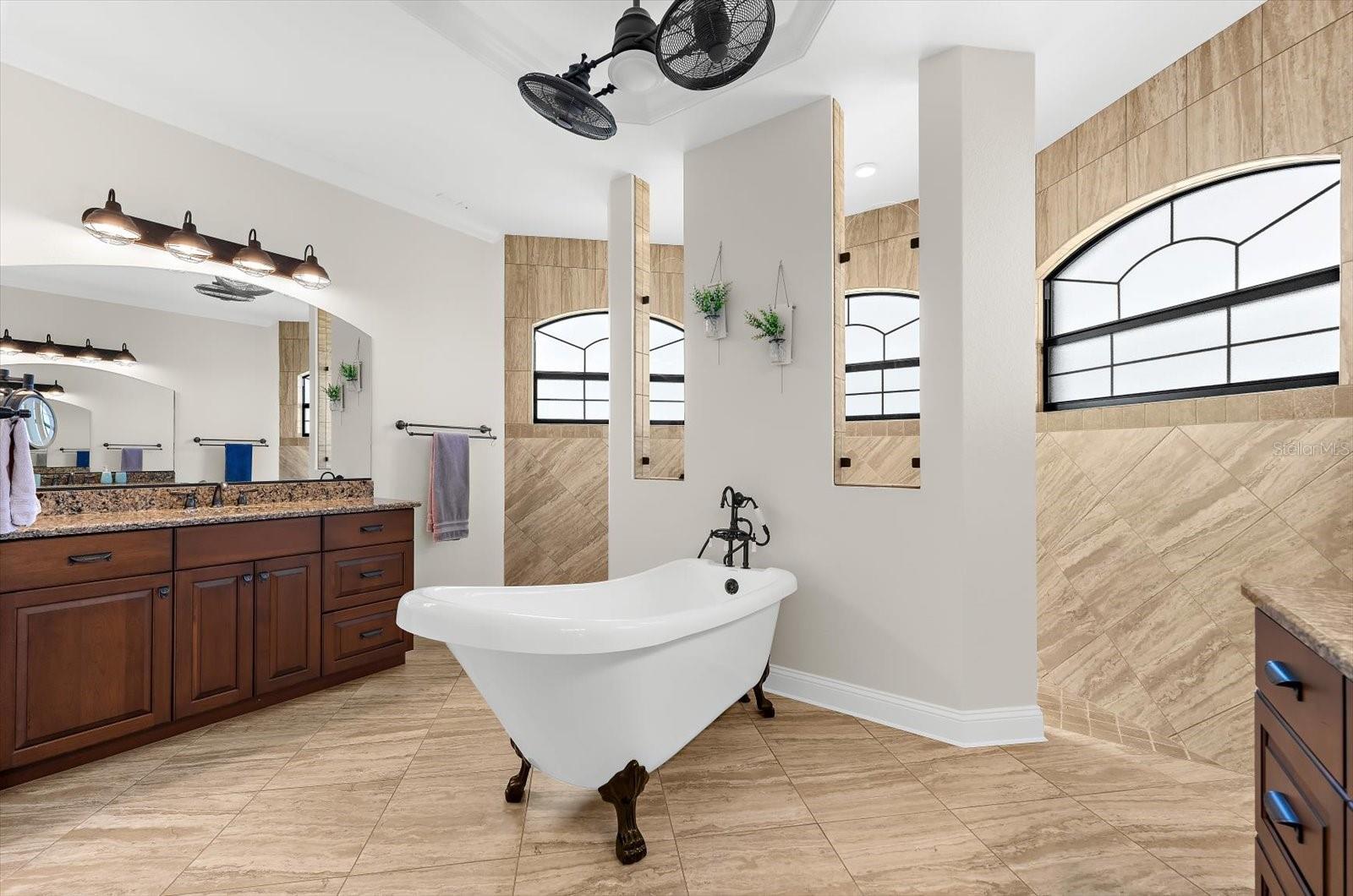 Image 27 of 57 For 9614 Shelburne Circle