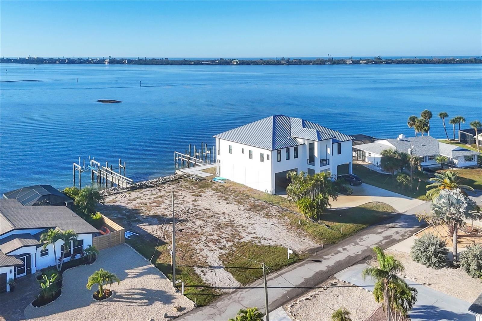 Image 3 of 9 For 16 Southwind Drive