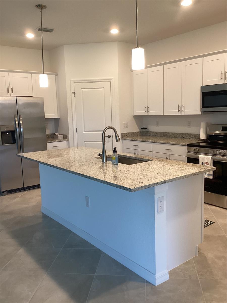 Image 5 of 16 For 1689 Saddlewood Circle