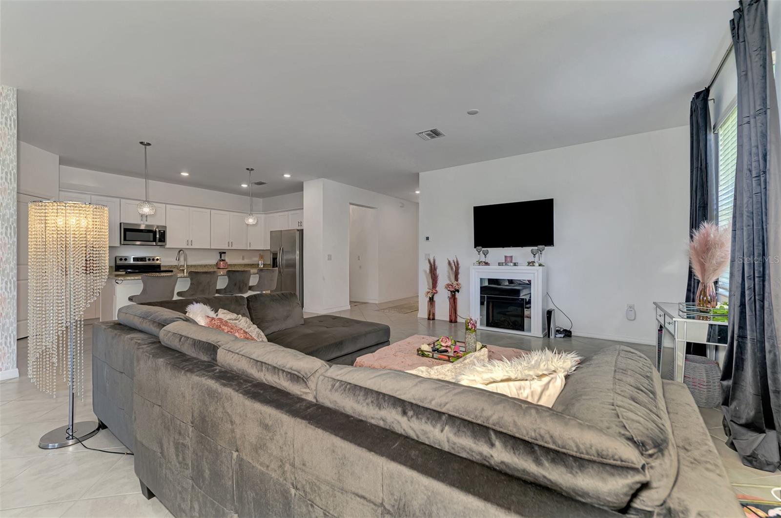 Image 10 of 68 For 1836 Isles Road