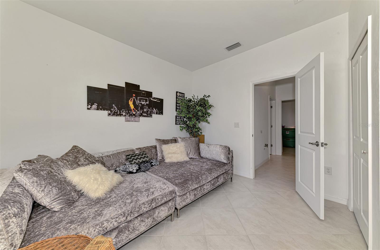 Image 38 of 68 For 1836 Isles Road